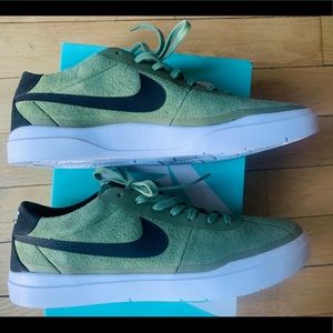 Nike Sb Bruin Hyperfeel Palm Green /black / White - Size 12